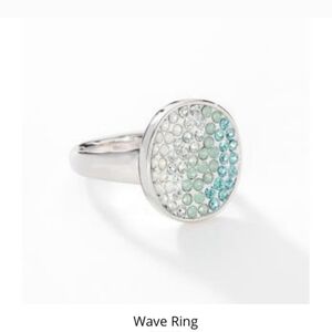 Touchstone Crystal Wave ring Size 8